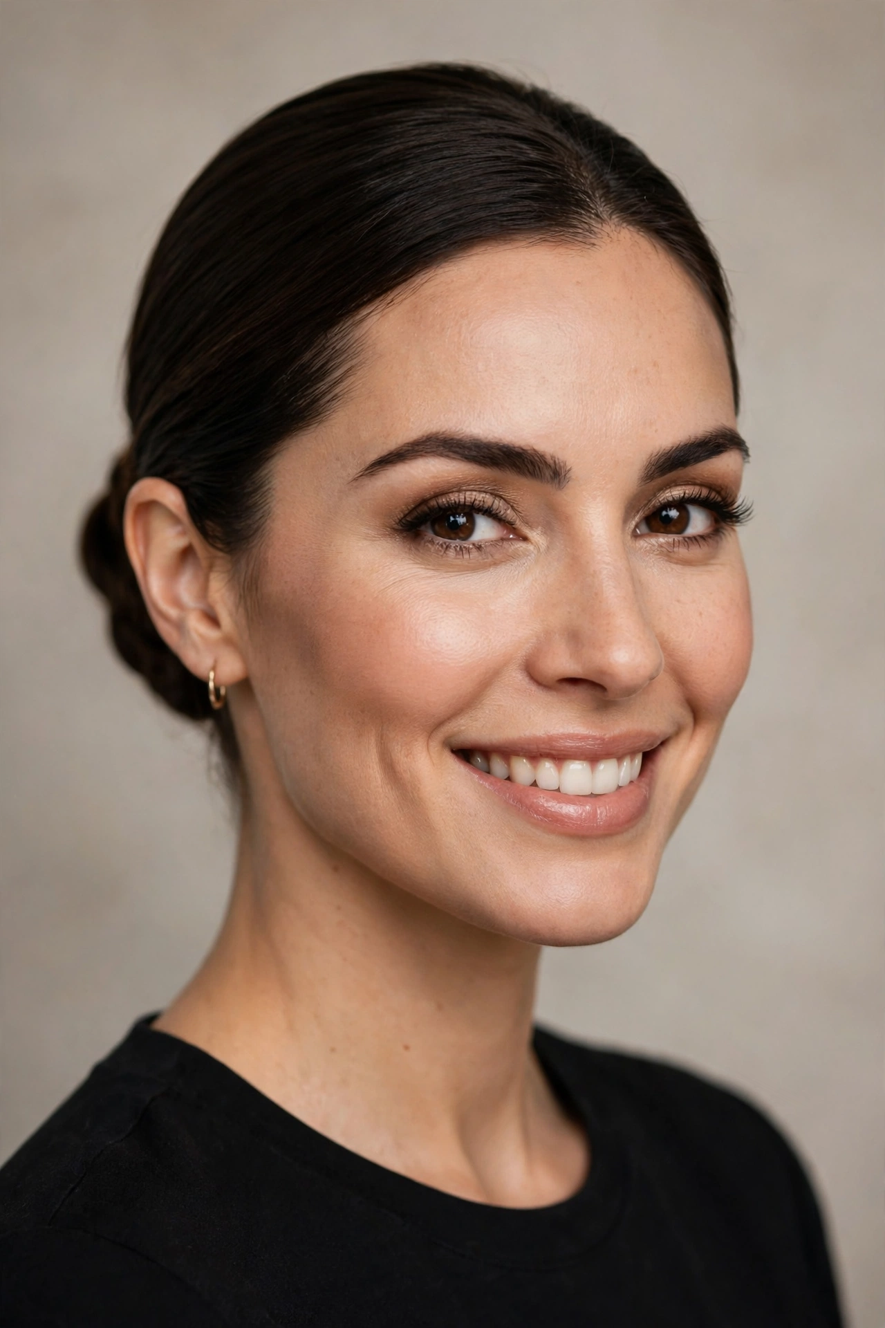 Olivia Parker, Makeup and Beauty Editor at BridalMane